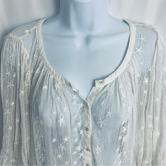Anthropologie Akemi + Kin Lace Star Top Size Small - Picture 2 of 10